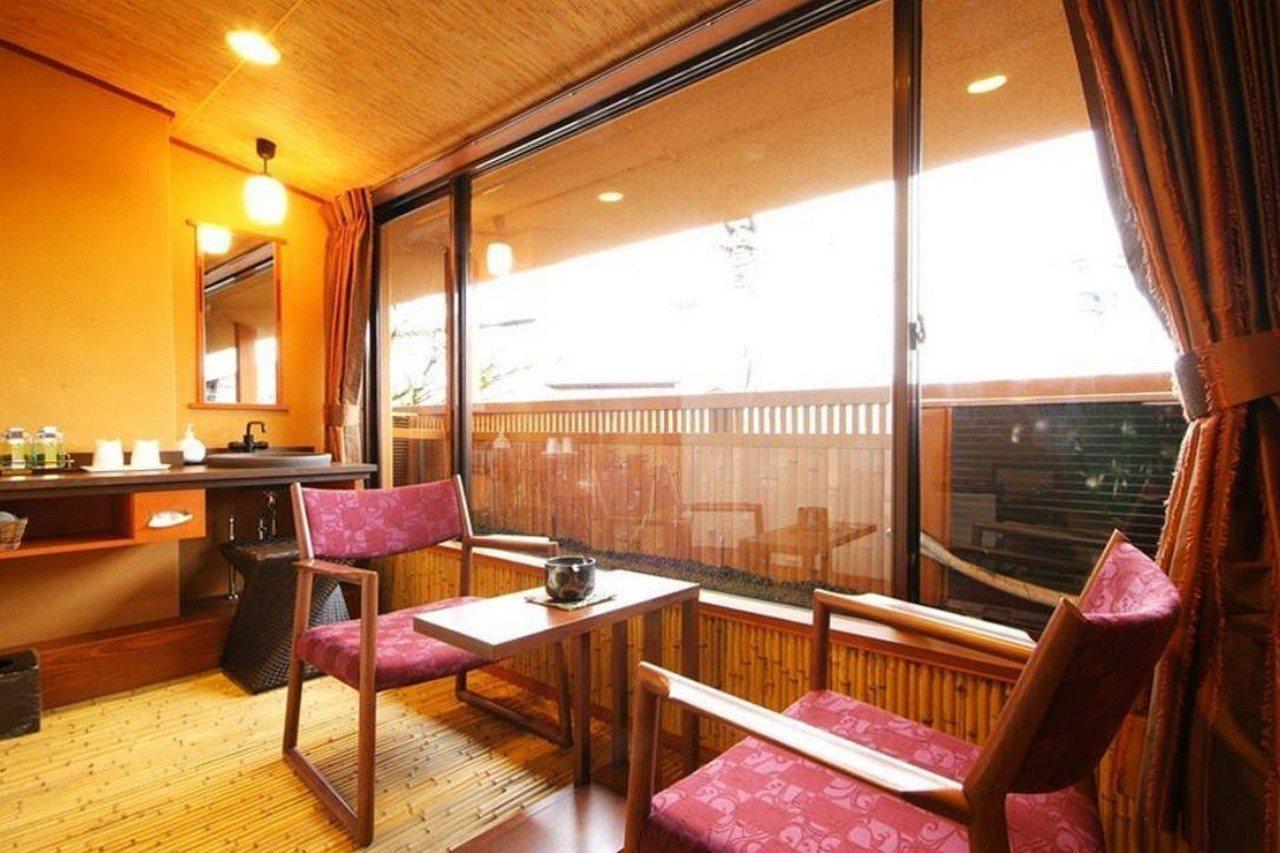 Arashiyama Onsen Saishikino Yado Hanaikada 3*